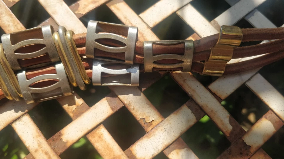 Vintage.brown 3 lace leather belt with metal fittings .fit 34" waist - Image 3 of 4