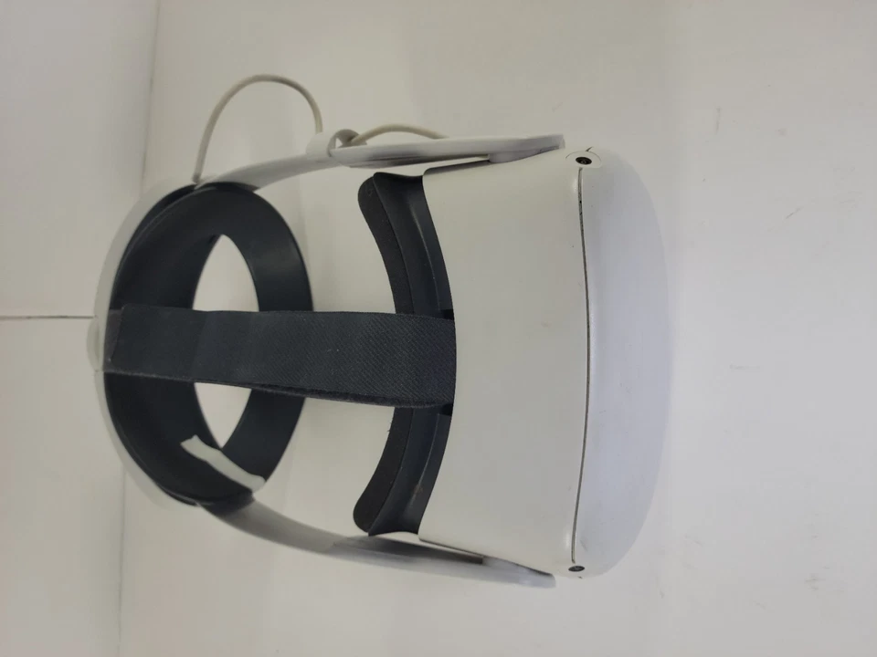 Meta Quest 2 KW49CM - 128GB | Standalone VR Headset Fully Operational - Image 4 of 4