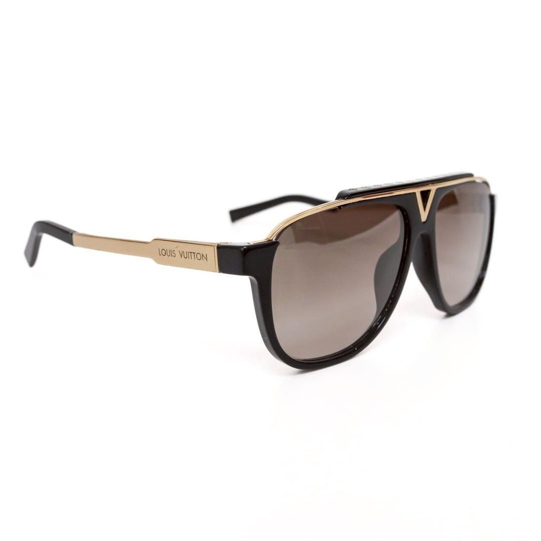 Louis Vuitton Mascot Wellington Sunglasses Z0936E Black Gold 59mm