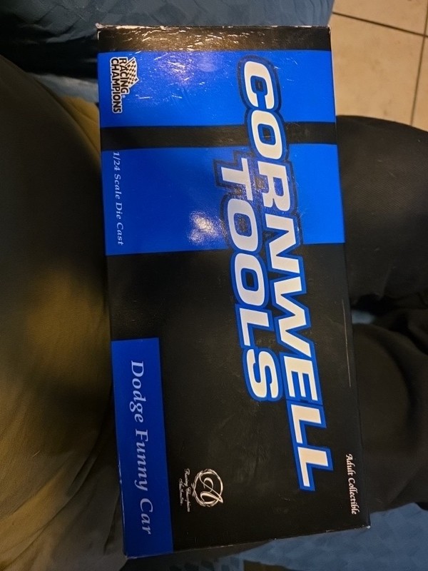 1/24 Scale Diecast Dodge Funny Car Cornwell Tools Dean Skuza Racing Champions