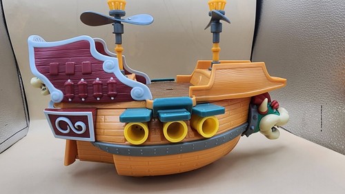 Nintendo Super Mario Bros. Bowser’s Deluxe Airship Playset Ship - Picture 5 of 9
