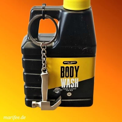 ACCENTRA Duschgel im Ölkanister mit Schlüsselanhänger, Klauenhammer, Rohrzange,