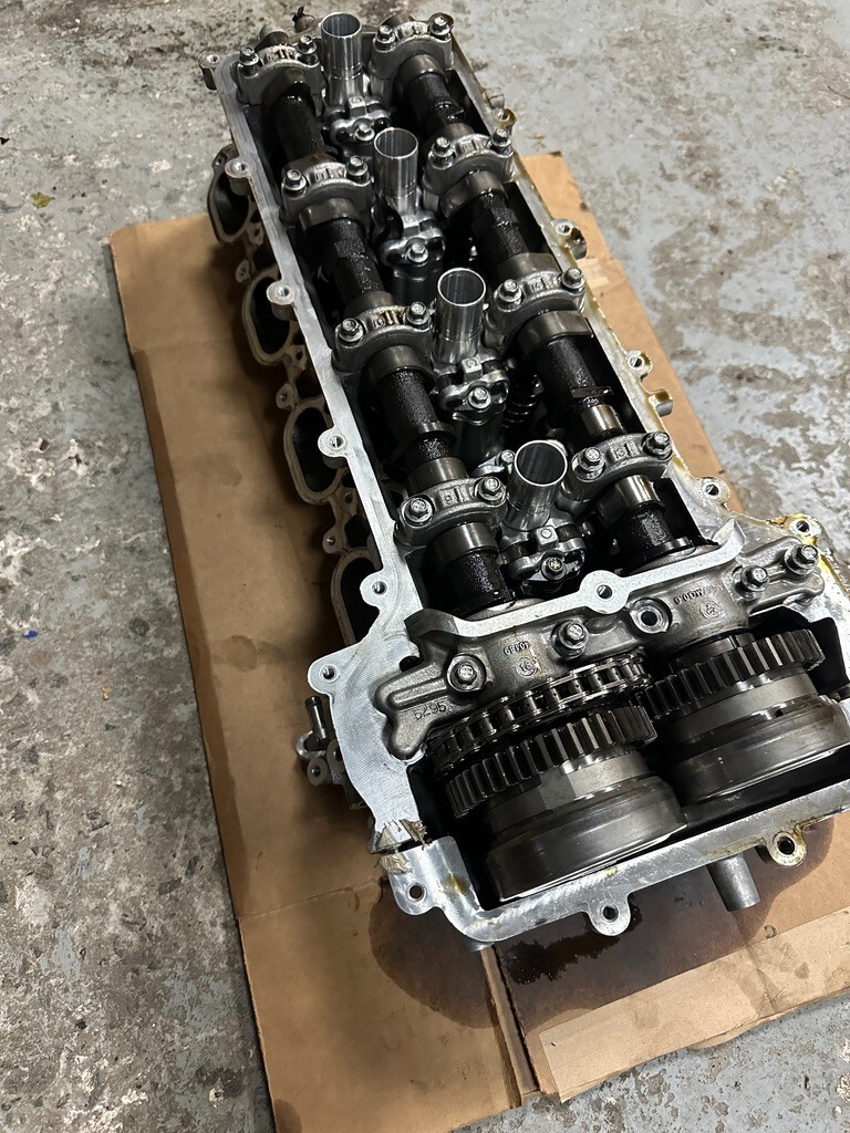 2021 Mclaren 720s 4.0L LH / RH Left Engine Cylinder Heads 13F0552CP 13F0553CP