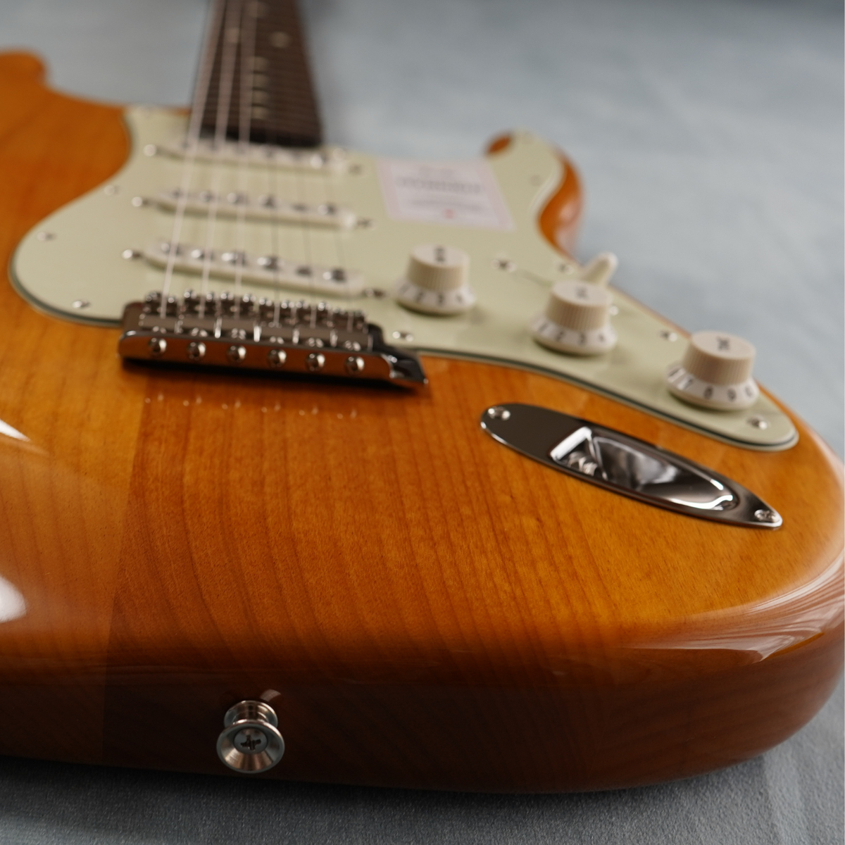 Fender Made in Japan Hybrid II Stratocaster Vintage Natural