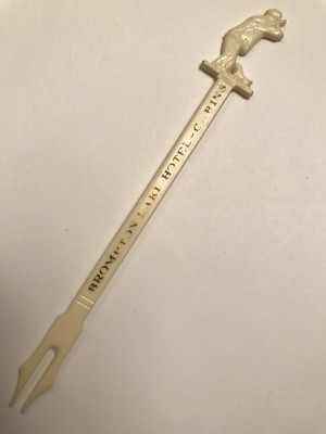 Brompton Lake hotel cabins Swizzle Stick Stir Richmond yorkshire White