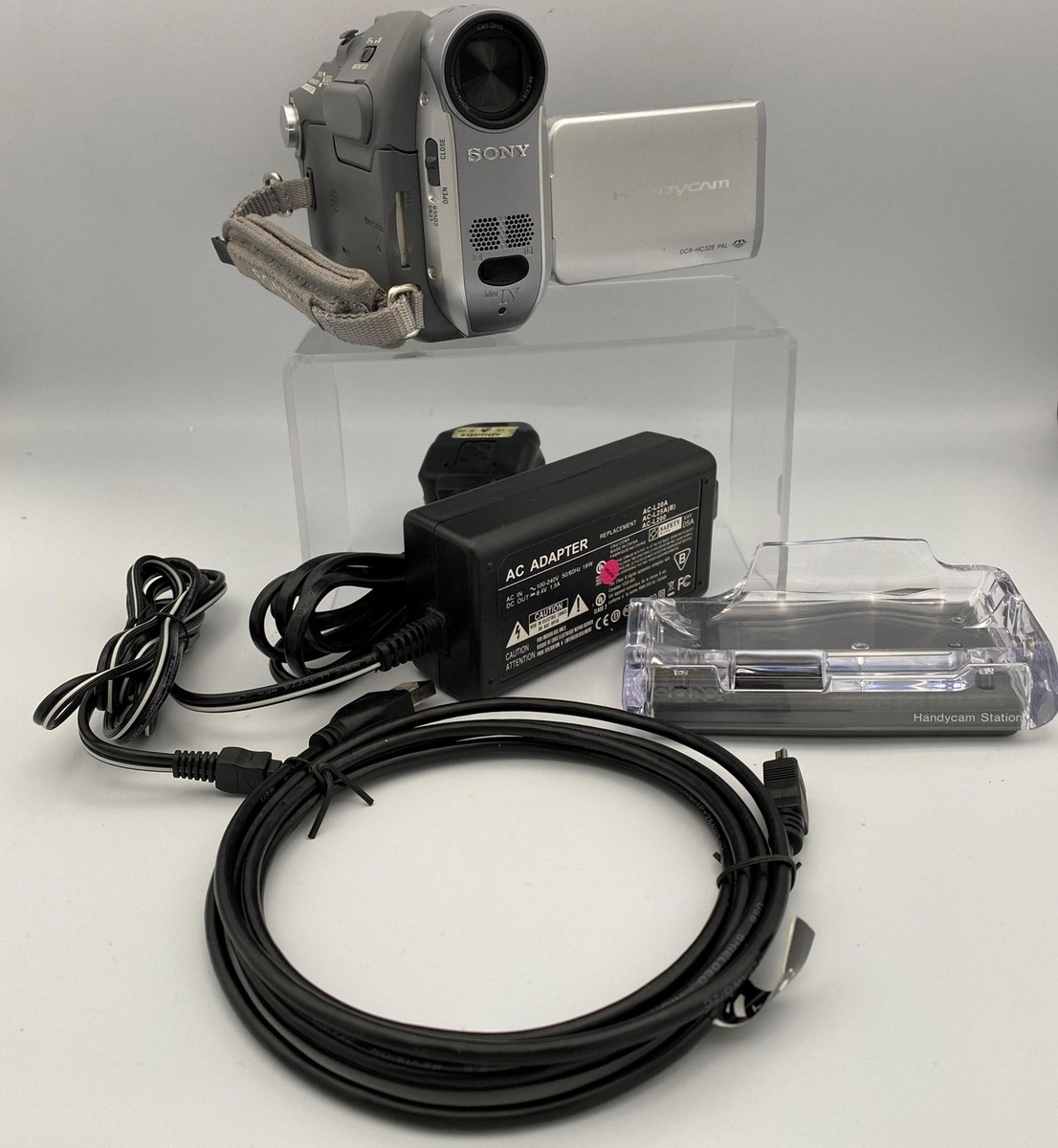 Sony DCR-HC32 NTSC MiniDV Handycam Camcorder 20x Zoom - Video