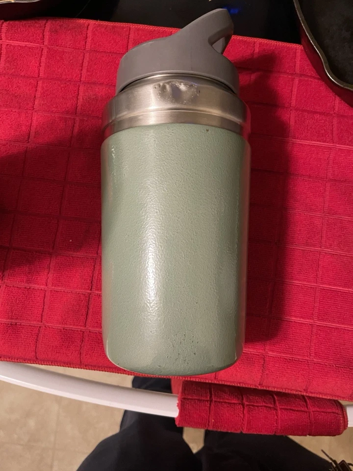 Jarra de paja abatible Stanley Go Iceflow 40 oz - verde Hammertone Foto 2 de 4