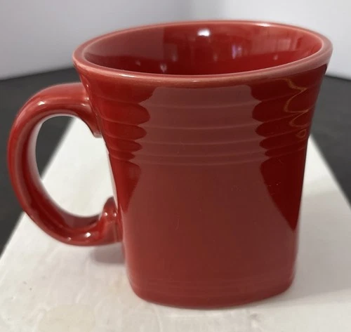 Fiesta Ware Square Bottom Round Top Mug Scarlet Red HLC USA