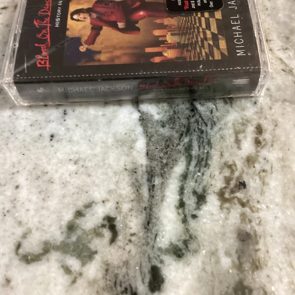 MICHAEL JACKSON’ Blood On Dance Floor ‘ SEALED HYPE STICKER ALBUM CASSETTE - Image 4 of 4