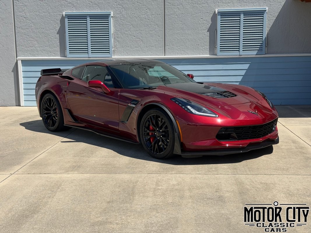 2017 Long Beach Red Tintcoat Chevrolet Corvette   | C7 Corvette Photo 2