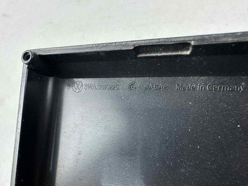 Volkswagen Golf MK8 2024 ACC Radar Distronic Distance Control Module 5WA907819 - Picture 18 of 20