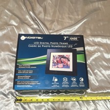 Pandigital PAN7000DW 7" LED Digital Photo Frame Wi-Fi Bluetooth USB Black