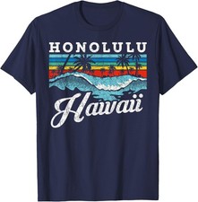 Waves Beach Honolulu Hawaiian Summer Surfing Retro Hawaii T-Shirt