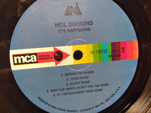 Diana Ross & The Supremes/Neil Diamond Its Happening vinyl LP UNI Records 734727 - Picture 6 of 6