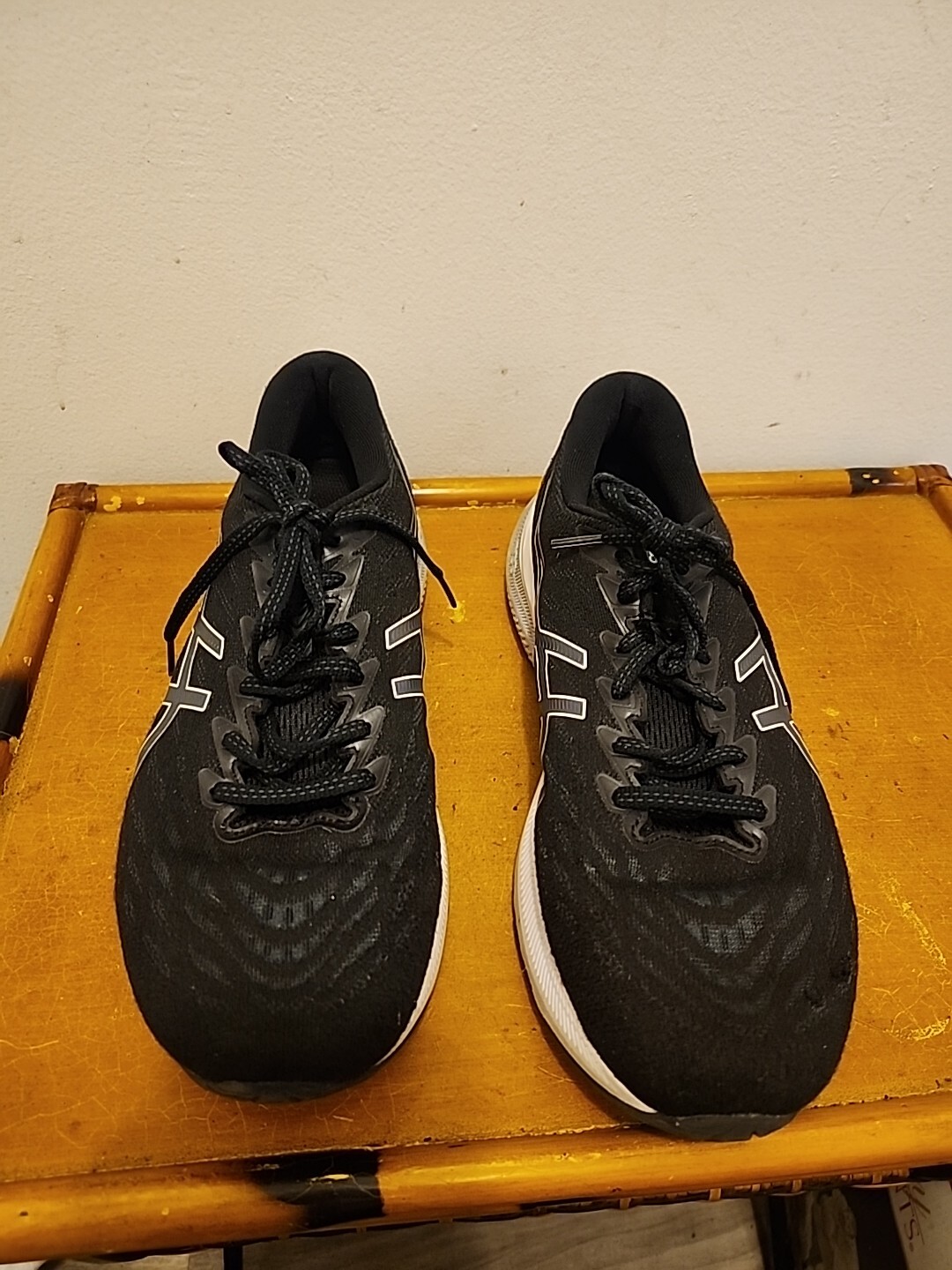 ASICS® GT-2000 11 1011B441-004 White B Men's Size 10