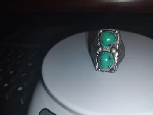 VINTAGE NAVAJO LARGE 925 SILVER MEN"S TURQUOISE RING