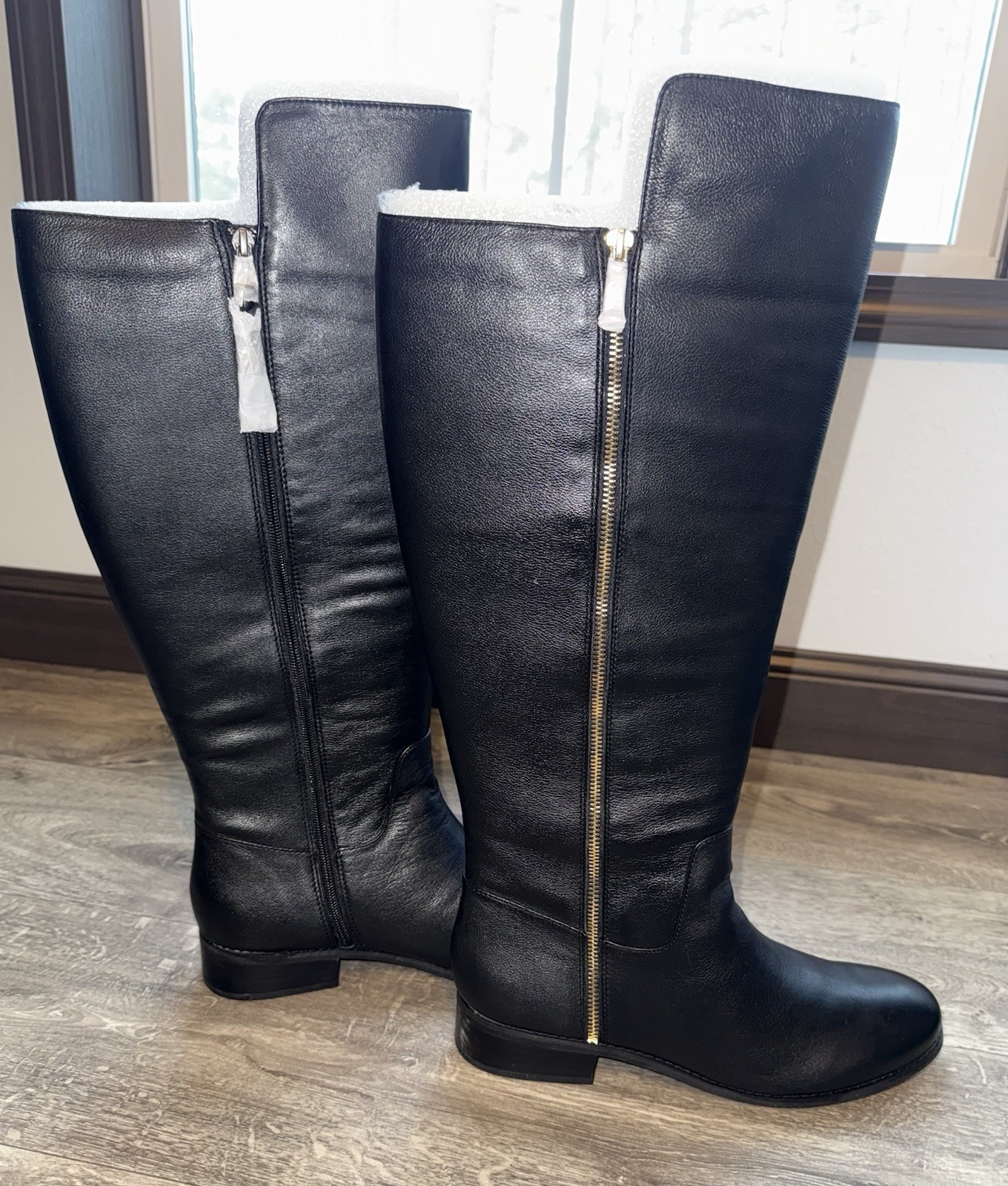 Trotters women’s Black Leather Knee High Tall Riding Boots Sz 11M New In Box