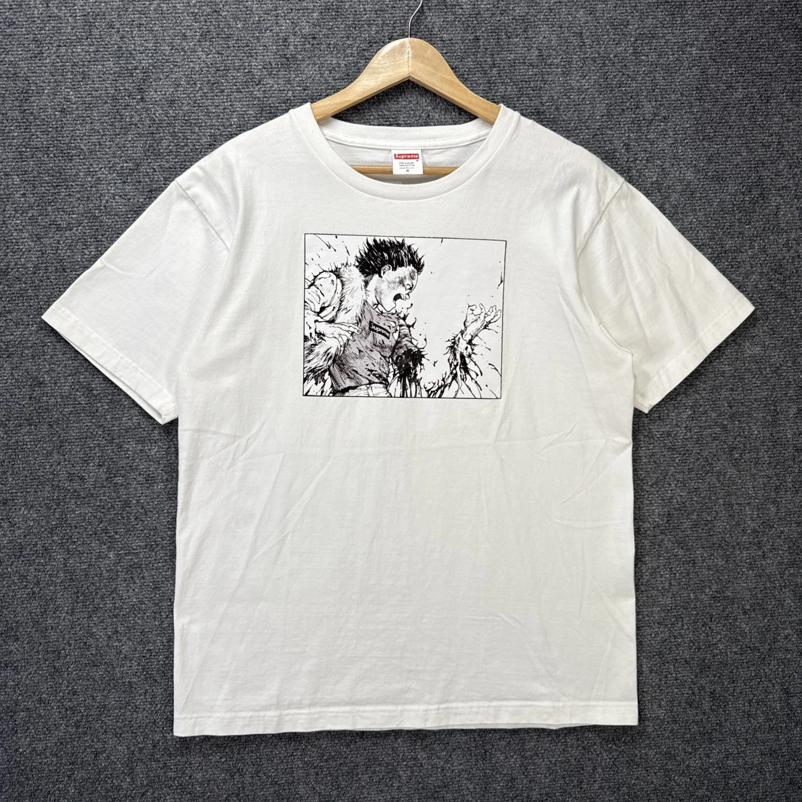 Chemise Supreme Homme Medium Blanc Boîte Logo Akira Skate Anime Dessin Animé Parodie Surf