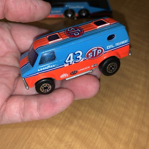 Matchbox STP RICHARD PETTY 1983 Kenworth Cab over Racing TransporteR w/ van rare - Picture 2 of 11