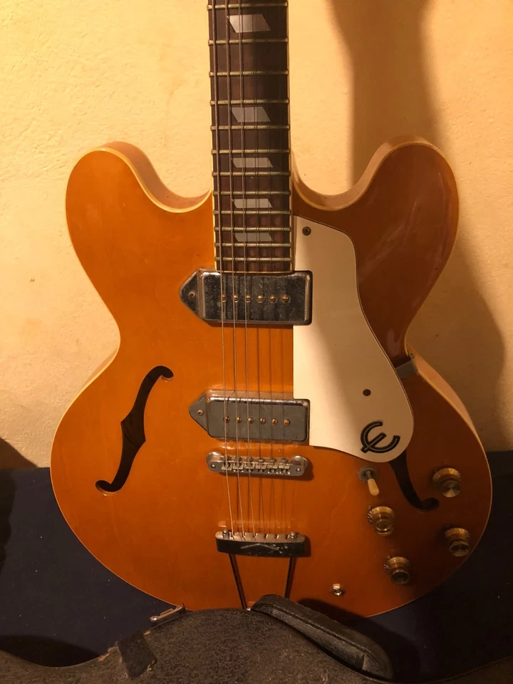 Epiphone Casino, foto 3 de 4