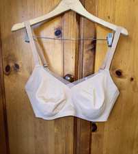 HoneyLove Crossover Bra Wire Free Wireless Smooth V Neck NO Pads Nude Women  s 1X