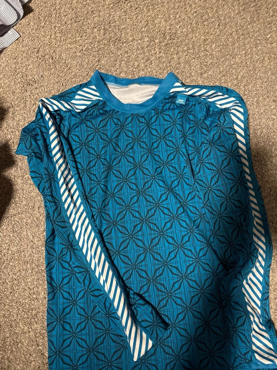 Helly Hansen Men's Blue Geometric LIFA Base Layer Long Sleeve Top