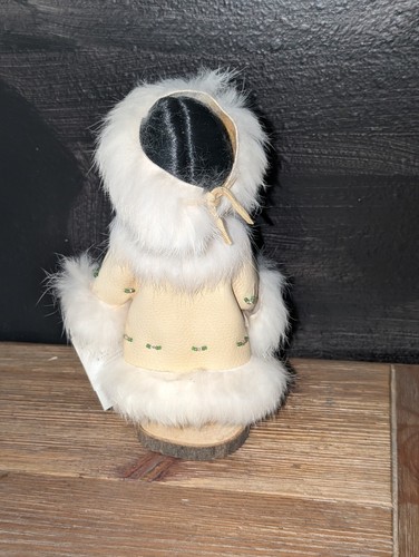 Michel Sioui Indienne Reserve Hand Made Vintage Eskimo Doll Still New In... - Picture 5 of 8