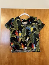 Paradise Found Hawaii Vintage Hawaiian Button Down Cropped Shirt Macaws Birds XS