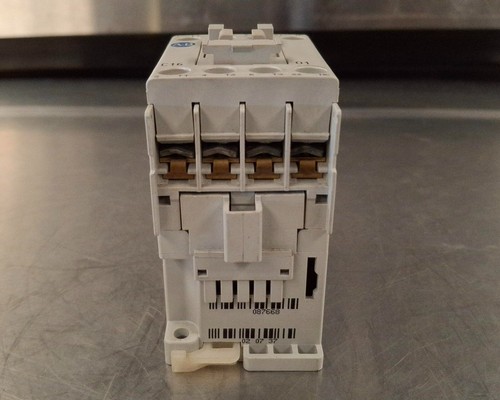 Contactor C16, 220V (100-C16*01-X3 B) Speed Queen P/N: F330177, F330177P Used - Picture 4 of 7