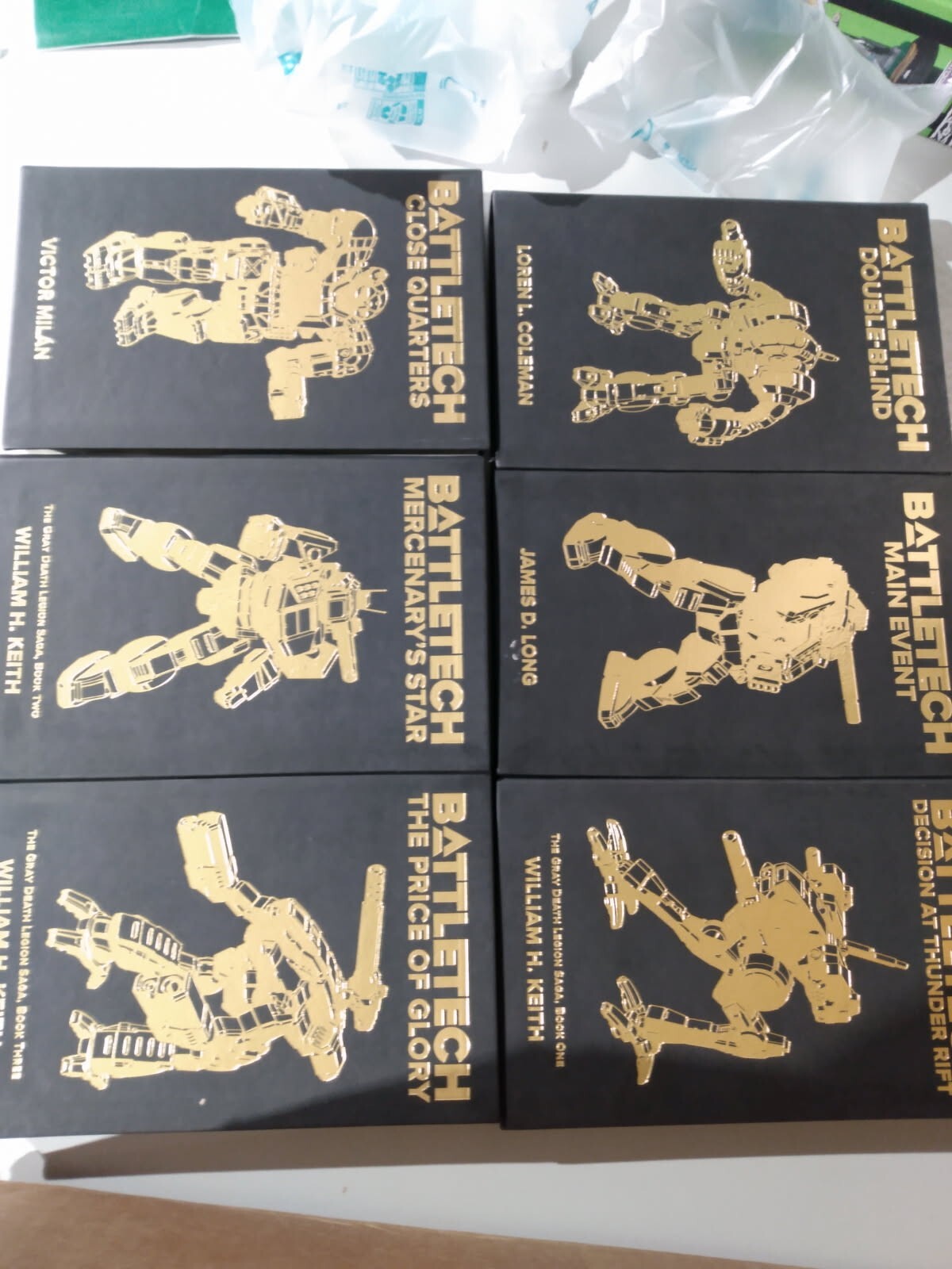 Набор из 6 книг/новелл BattleTech в кожаном переплете с автографами авторов