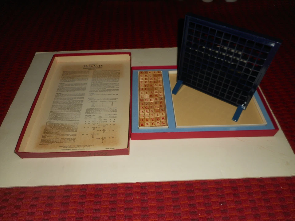 Scrabble RSVP 3D Crossword Game 1966 Selchow & Righter EUC Complete Vintage - Image 2 of 4