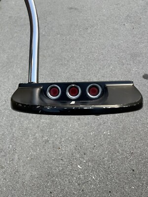 Scotty Cameron Select Golo 5 Putter 35”, RH, Cosmetic Damage