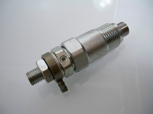Einspritzdüse passend für Kubota D950 D1302 D1402 V1702 V1902 15271-53020 - Bild 2 von 4