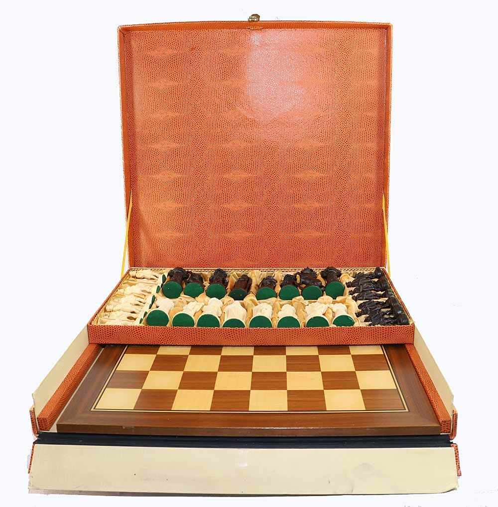 JEU D'ECHECS 1960 / chess set c. 1960 Nieuw, origineel
