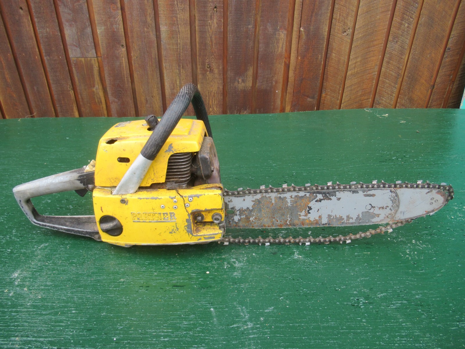 Vintage PARTNER Chainsaw Chain Saw with 15