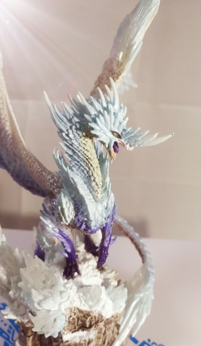 MONSTER HUNTER WORLD: ICEBORNE フィギュア Monster Hunter World: Iceborne Velkhana Statue PVC Figure