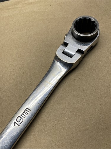 MATCO RATCHETING WRENCH 17MM X 19MM RRFXLM1719 - Picture 4 of 15