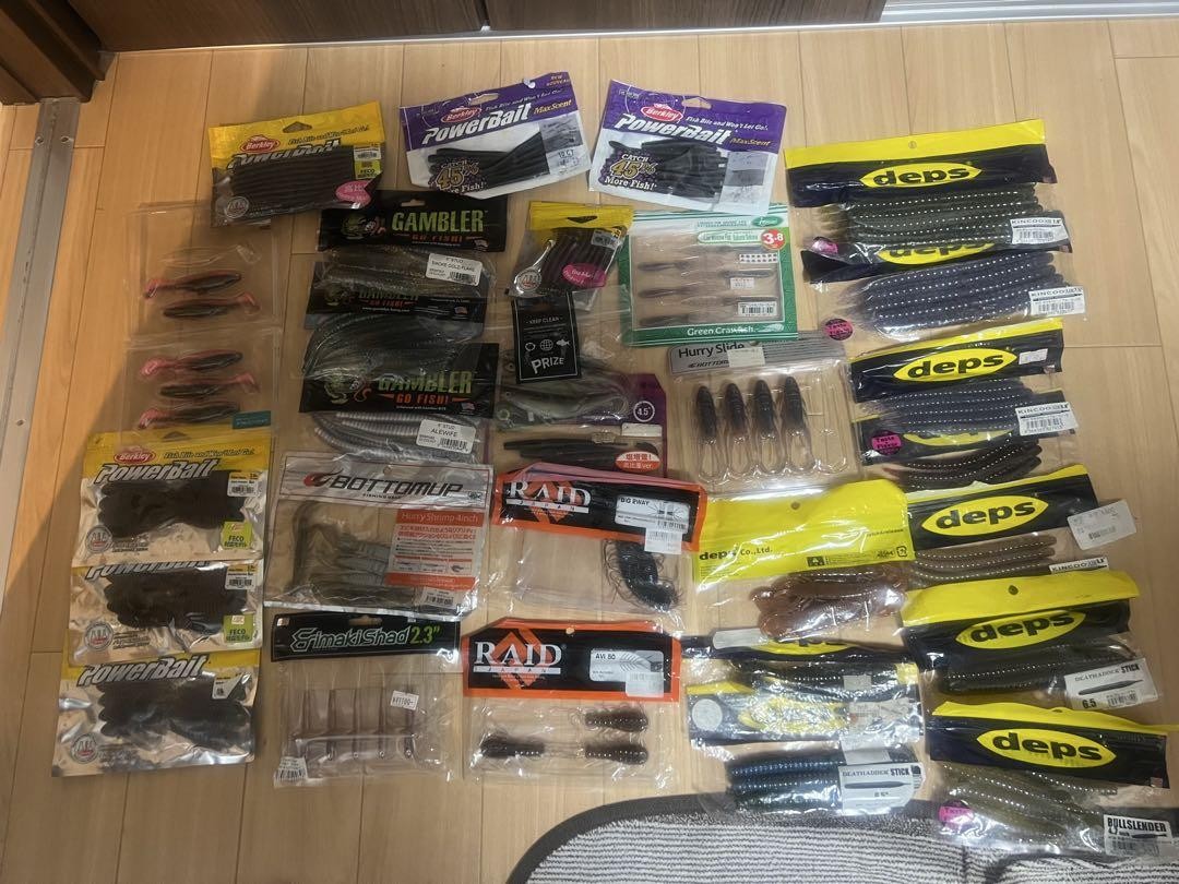 Bass Fishing Retirement Worm 34 Bags Line Set Lure - Image 1