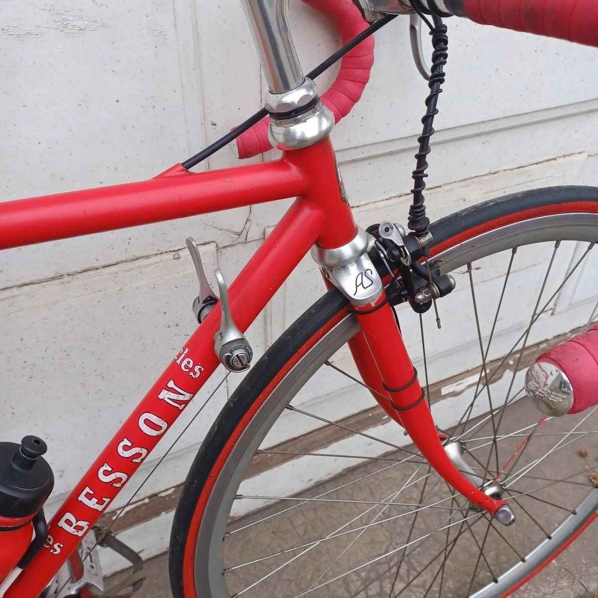 Vélos de route, course acier avec freins à patins