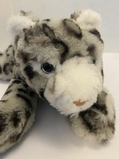 FAO Schwarz Laying Snow Leopard Cheetah/ Jaguar Spots Super Soft 16 Plush