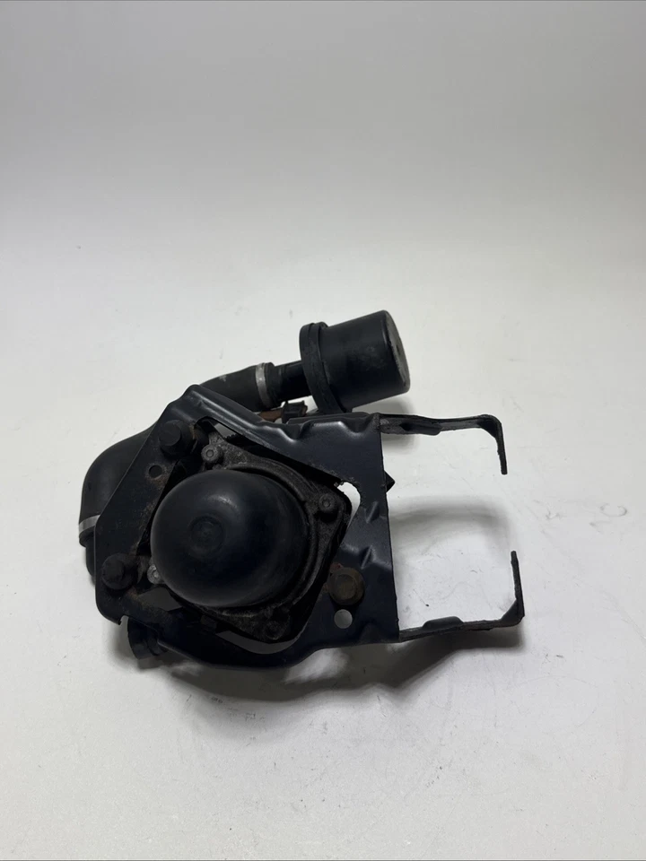 BMW 128i 328i E90 E92 E93 E82 N51 N52 2007-2013 - Bomba de aire secundaria 7557903 OEM Foto 2 de 4