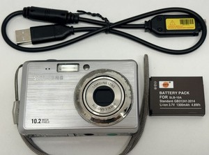 Samsung Digital Camera ES55 10.2MP Silver Tested Full Working Set