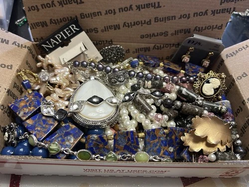 Vintage & Modern Costume Jewelry Lot ~Some Signed ~Small Priority Box #1321
