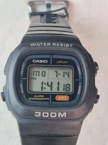 Casio Dw-300 iron sergeant Heavy Duty Digital Diver