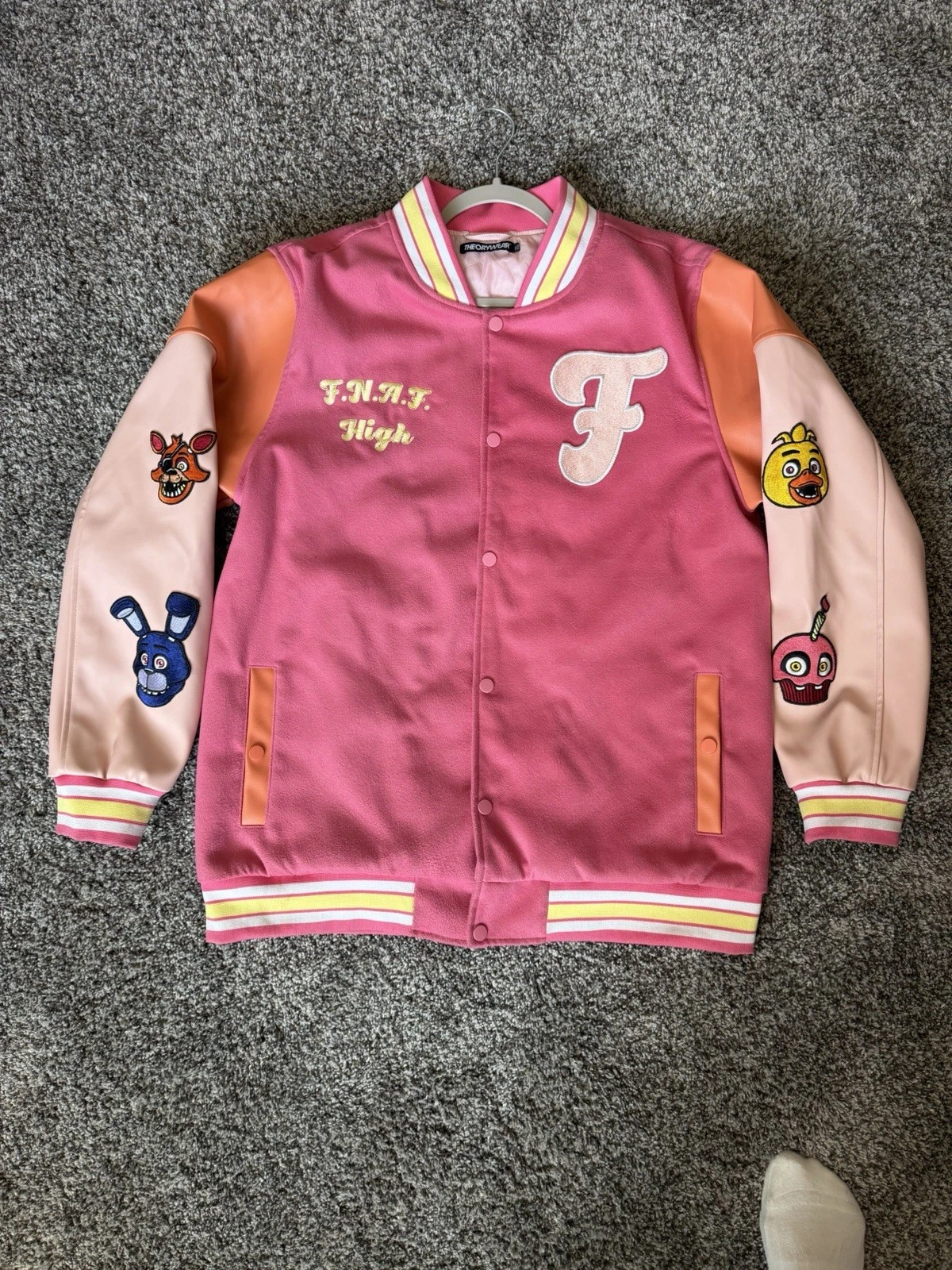 THEORYWEAR MENS FNAF Varsity Fleece Jacket XL Pink Embroidered Patch Pockets - product detail image 2