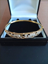 Unusual Very Beautiful And Sparkly 9ct Yellow Gold Bracelet With Diamonds