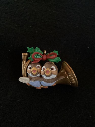Hallmark Keepsake Ornament Friends in Harmony Christmas 2000 Bird Horn - Picture 2 of 4