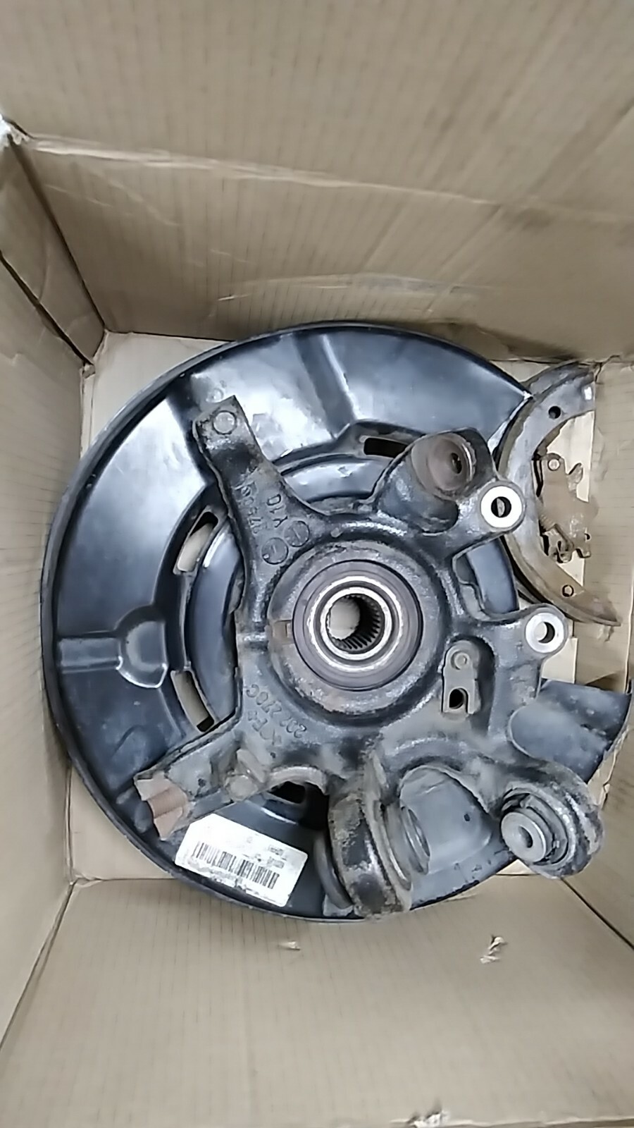 BMW E92/E93 M3 Rear Left Wheel Carrier And Backplate 33302283541  