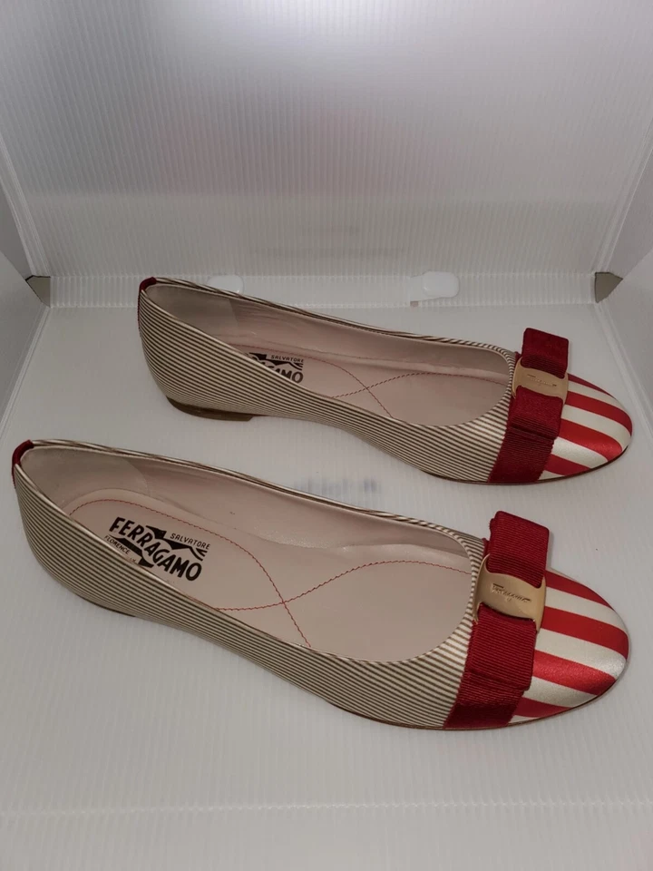 NUEVO Salvatore Ferragamo Varina Rojo y Beige Pisos | Talla EE. UU. 10.5 Foto 3 de 4
