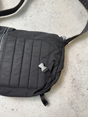 Crumpler Cheesy Disco Messenger Laptop Bag Black Unisex Crossbody